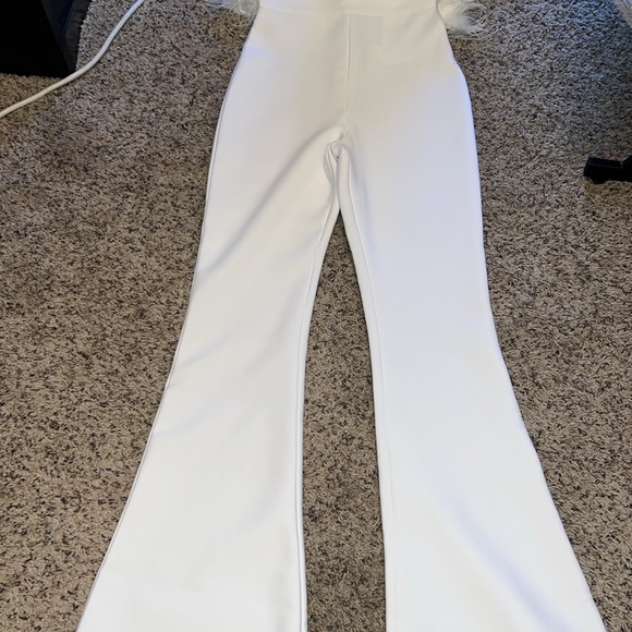 UNIQUE FEATHER TRIM STRAPLESS WIDE LEG JUMPSUIT - WHITE - Picture 5 of 11